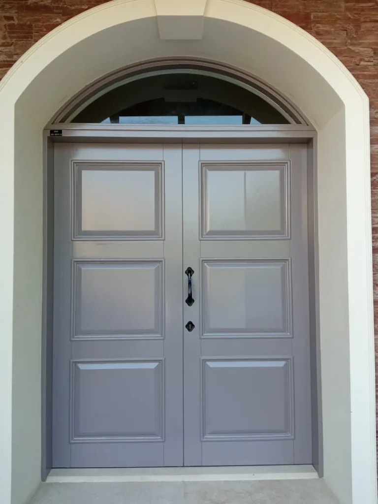 Door Furniture Polishing and Painting Services in Dubai